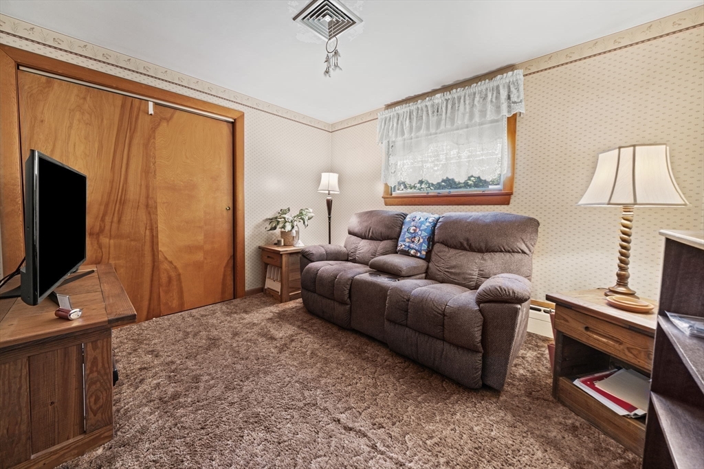 111 Hamilton Street Saugus, MA 01906 - Photo 12 of 28