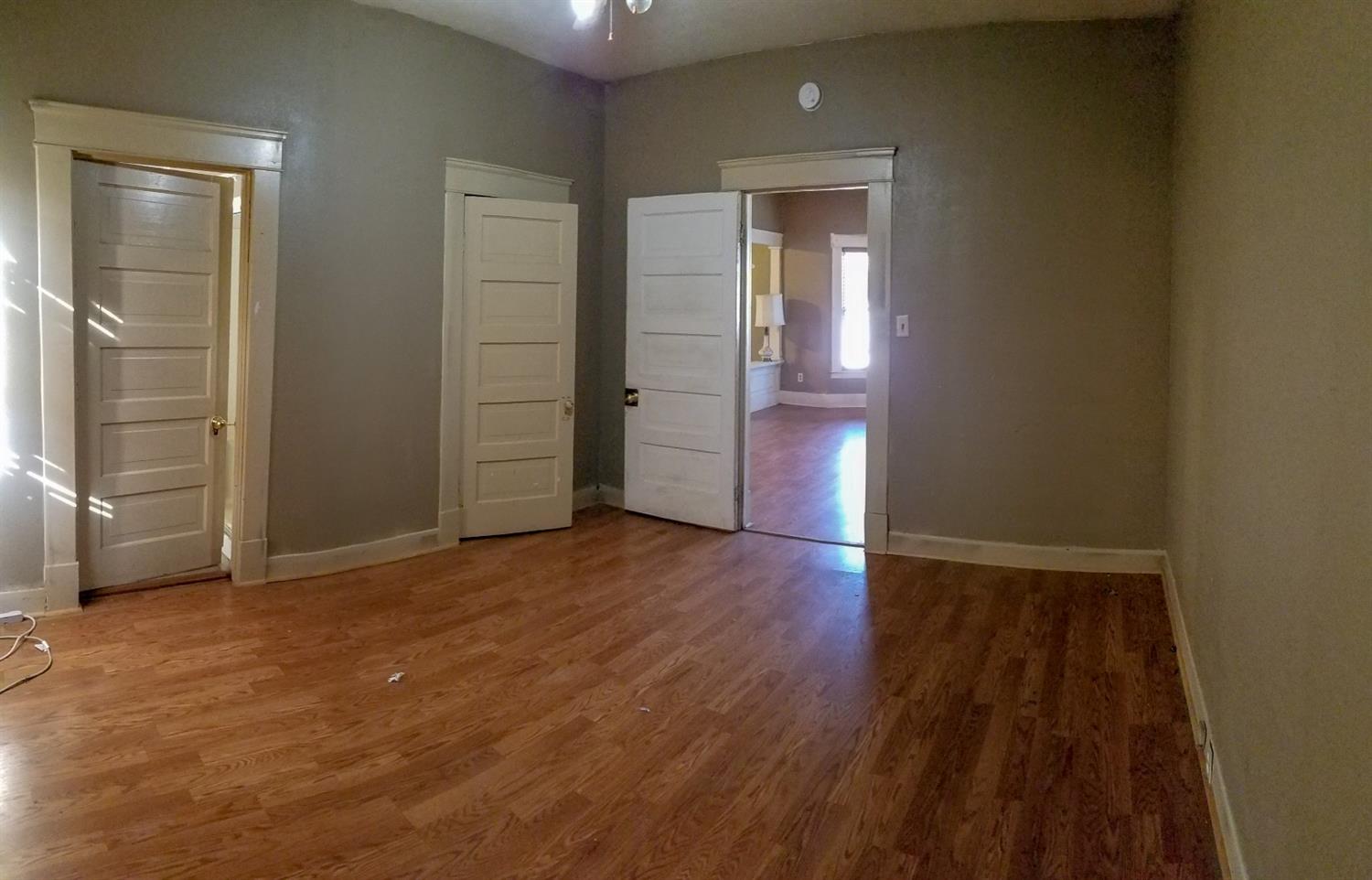 1219 D Street Reedley, CA 93654 - Photo 8 of 9