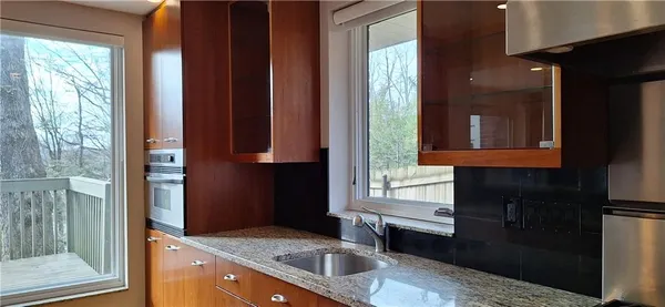 $10,000 | 90 East Woodland Road, Pittsburgh, PA 15232