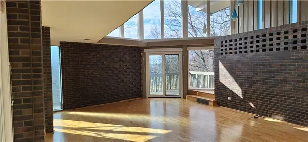 $10,000 | 90 East Woodland Road, Pittsburgh, PA 15232