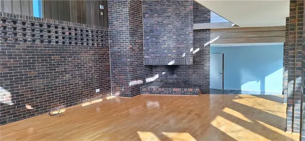 $10,000 | 90 East Woodland Road, Pittsburgh, PA 15232