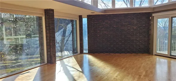$10,000 | 90 East Woodland Road, Pittsburgh, PA 15232