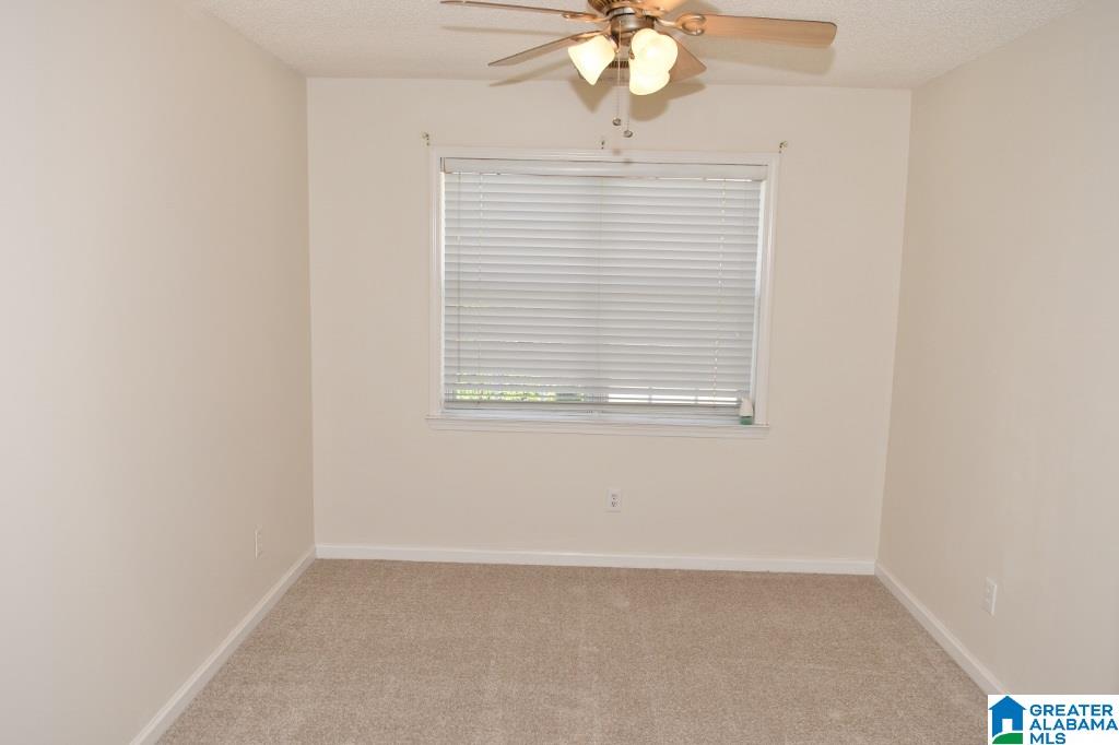 107 Warwick Circle Alabaster, AL 35007 - Photo 15 of 17