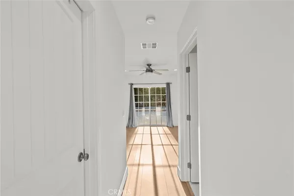 a view of empty room with window