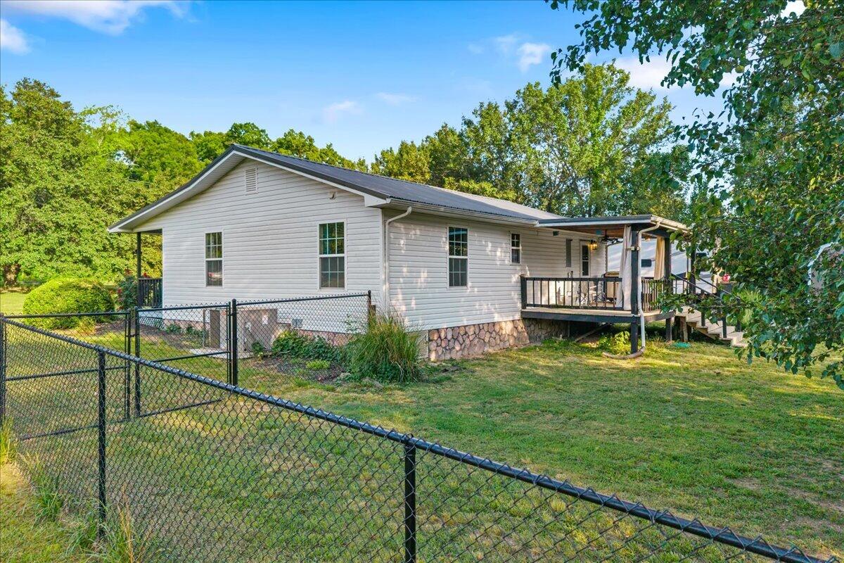 619 Huff Bend Lane Ten Mile, TN 37880 - Photo 20 of 30 20-619 Huff Bend Lane-23