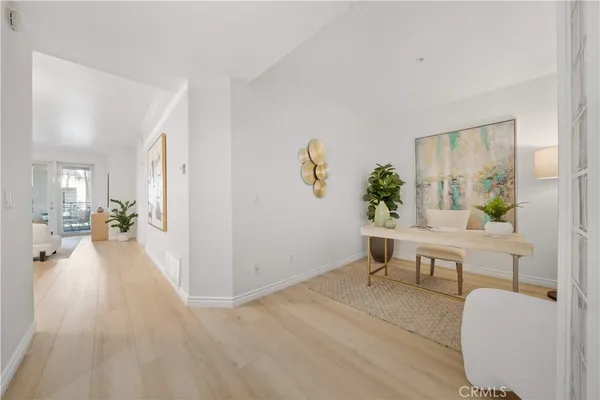 $3,600 | 2233 Martin, Unit 204, Irvine, CA 92612