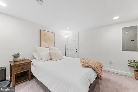 $499,999 | 731 South Linwood Avenue, Baltimore, MD 21224