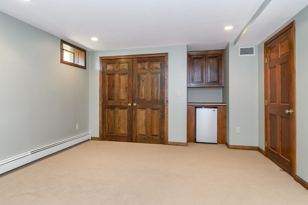 36 Bubbling Brook Road Walpole, MA 02081 - Photo 23 of 26