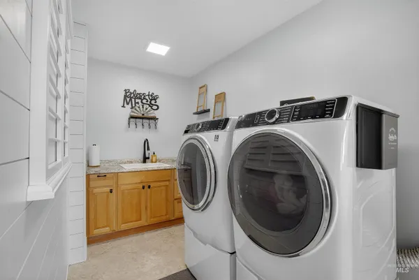 $629,000 | 2335 Valleyview Drive, Clarkston, WA 99403
