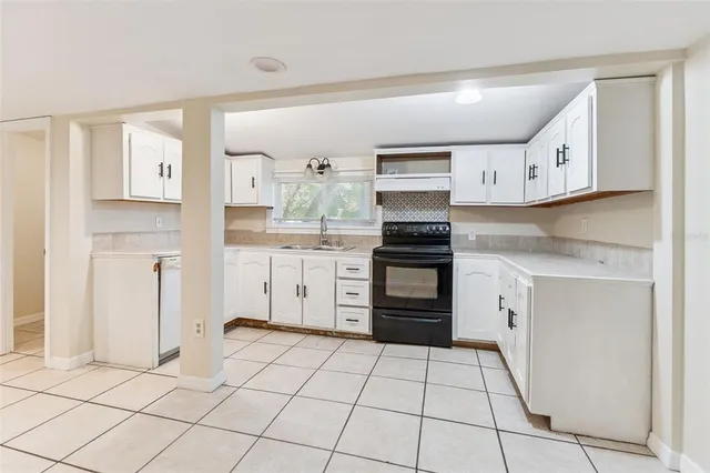 $235,000 | 38341 Palm Grove Drive, Zephyrhills, FL 33542