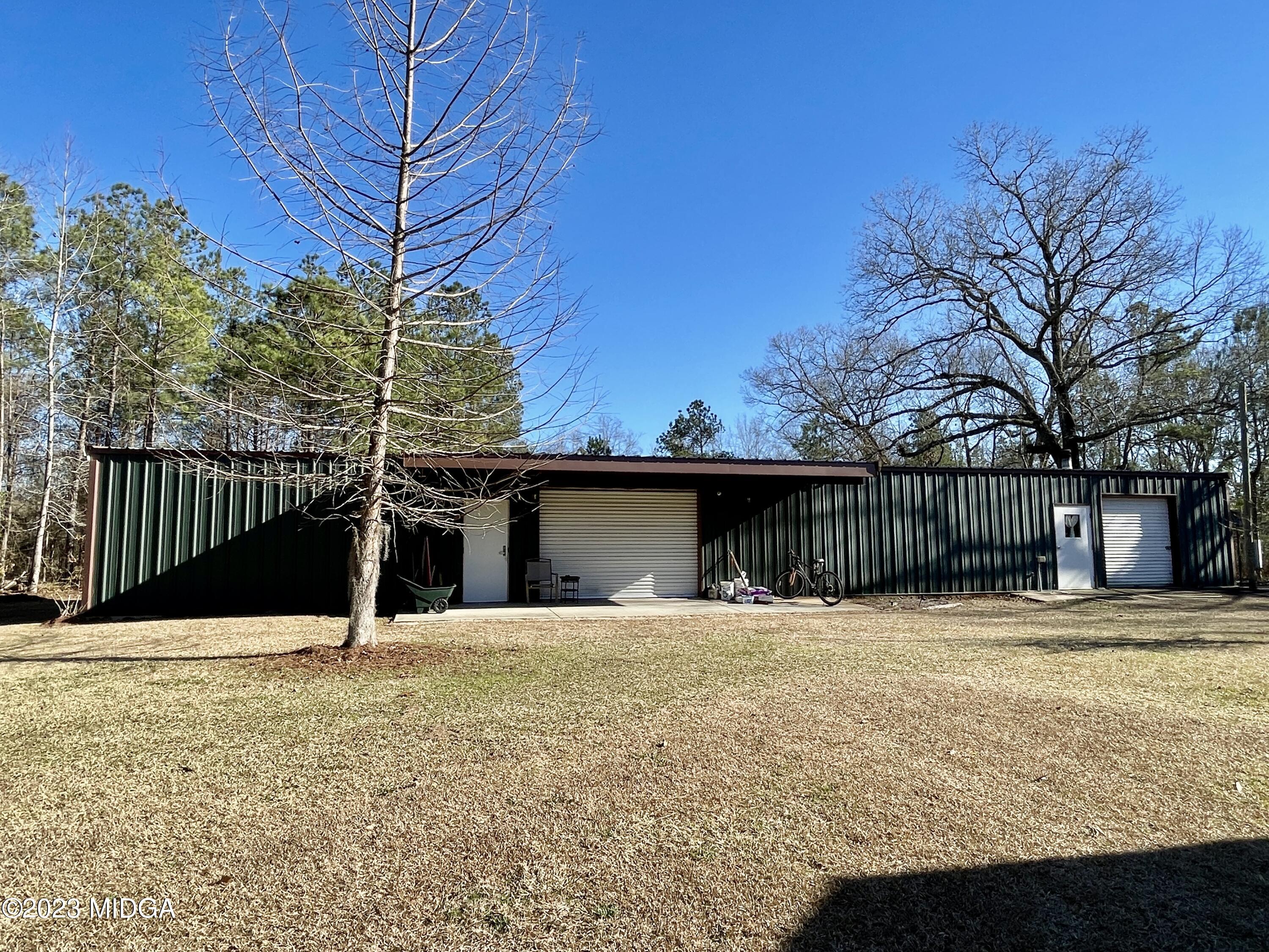 148 Smith-Starley Road McIntyre, GA 31054 - Photo 8 of 39 8