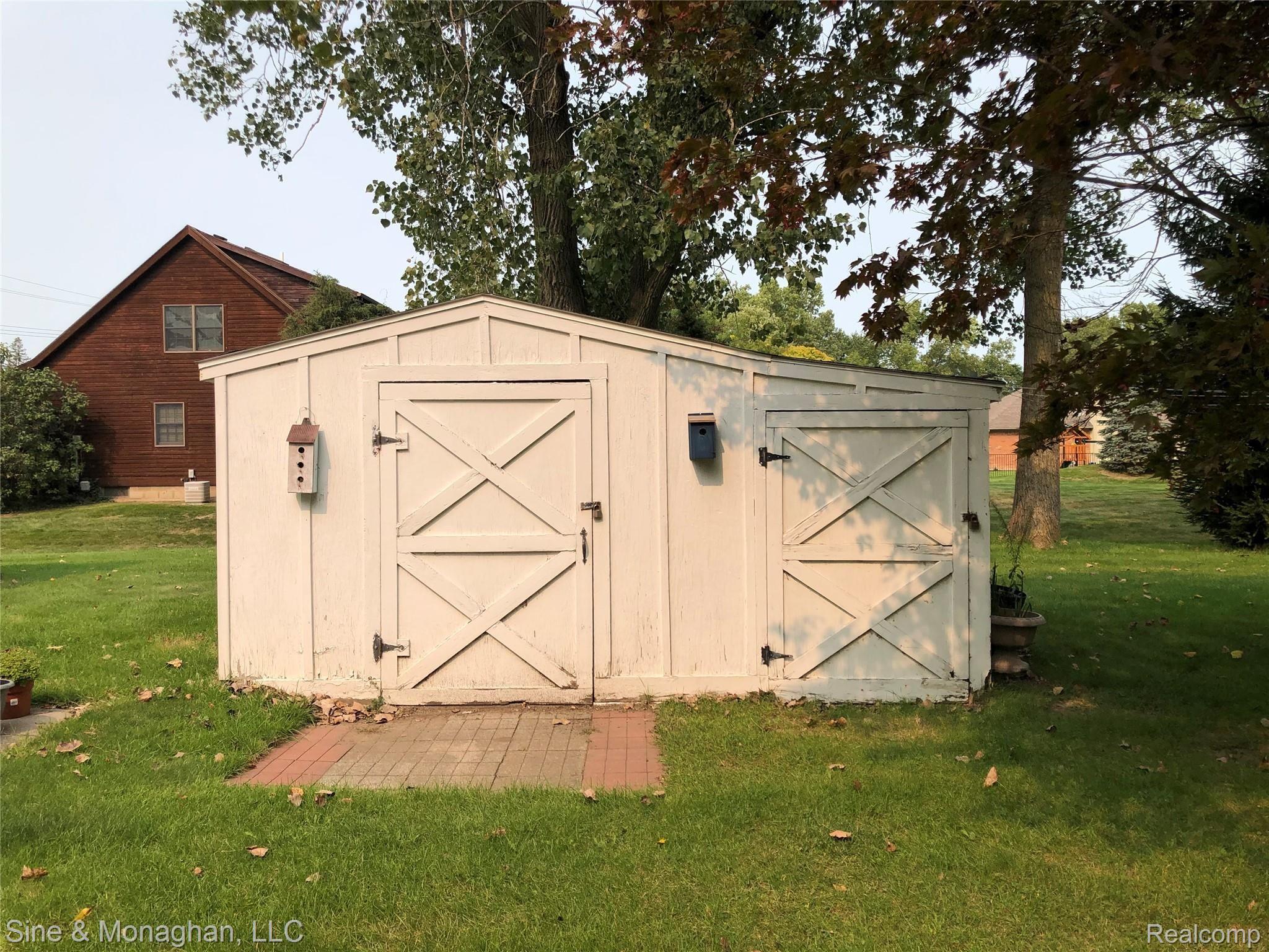 229 Cox Road St. Clair, MI 48079 - Photo 26 of 37 IMG_4213.jpg