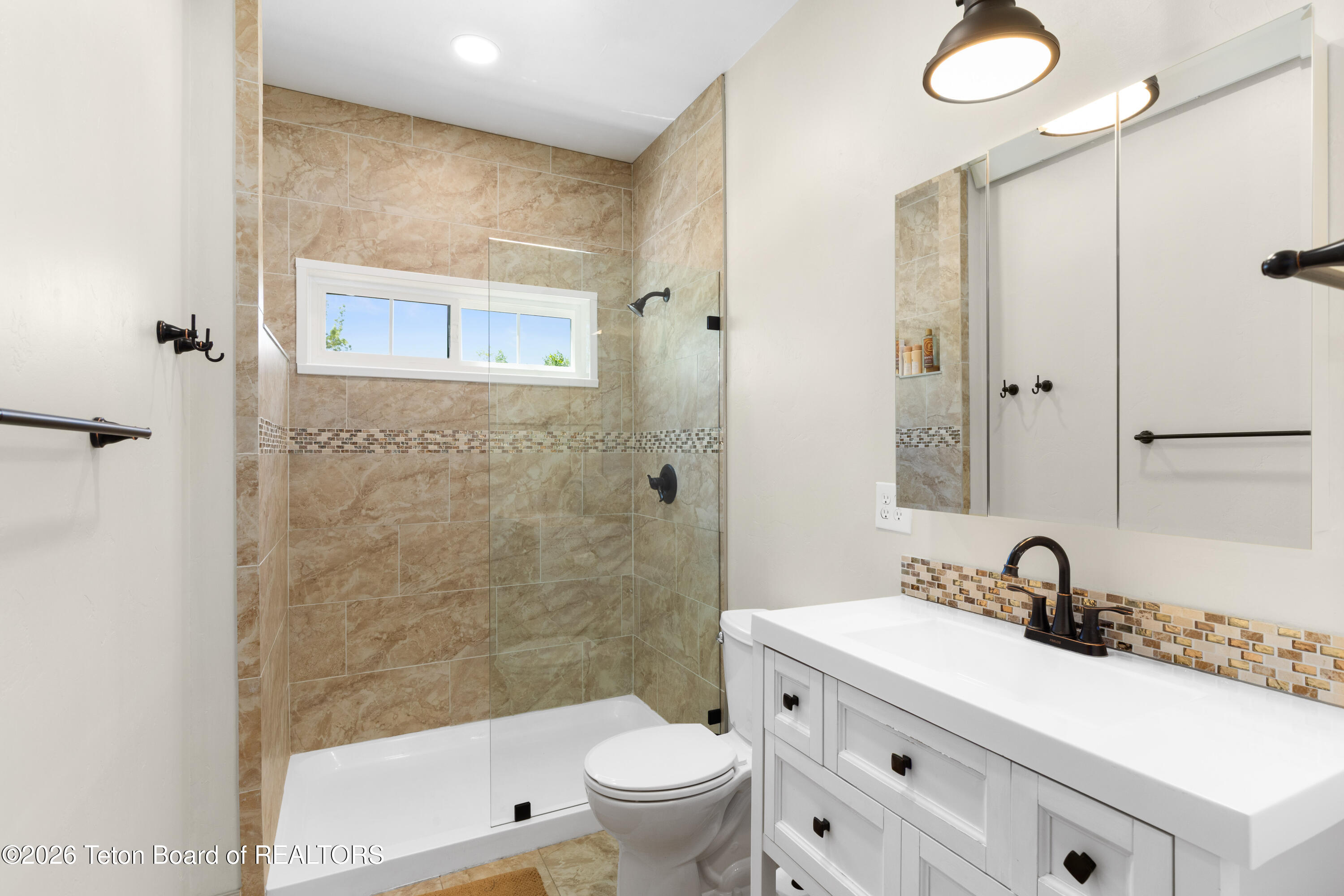 98 Sugar Loaf Drive Star Valley Ranch, WY 83127 - Photo 26 of 59 98 Sugarloaf Bathroom 2