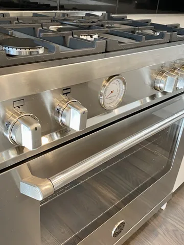 a close view of stove