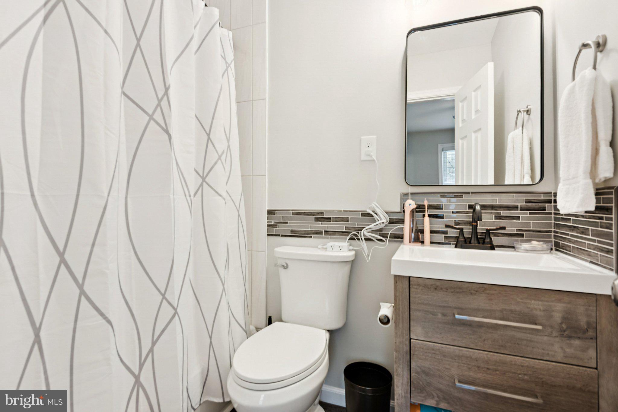 805 Spa Road Annapolis, MD 21401 - Photo 18 of 48 Modern bathroom with sleek finishes.
