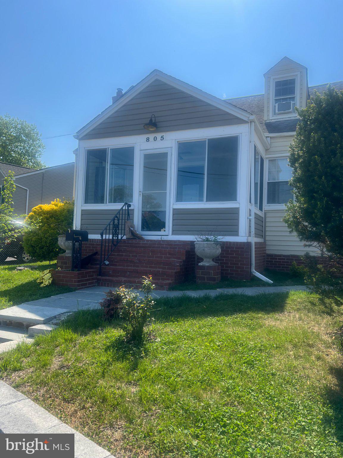 805 Spa Road Annapolis, MD 21401 - Photo 2 of 48 Charming home with inviting porch.