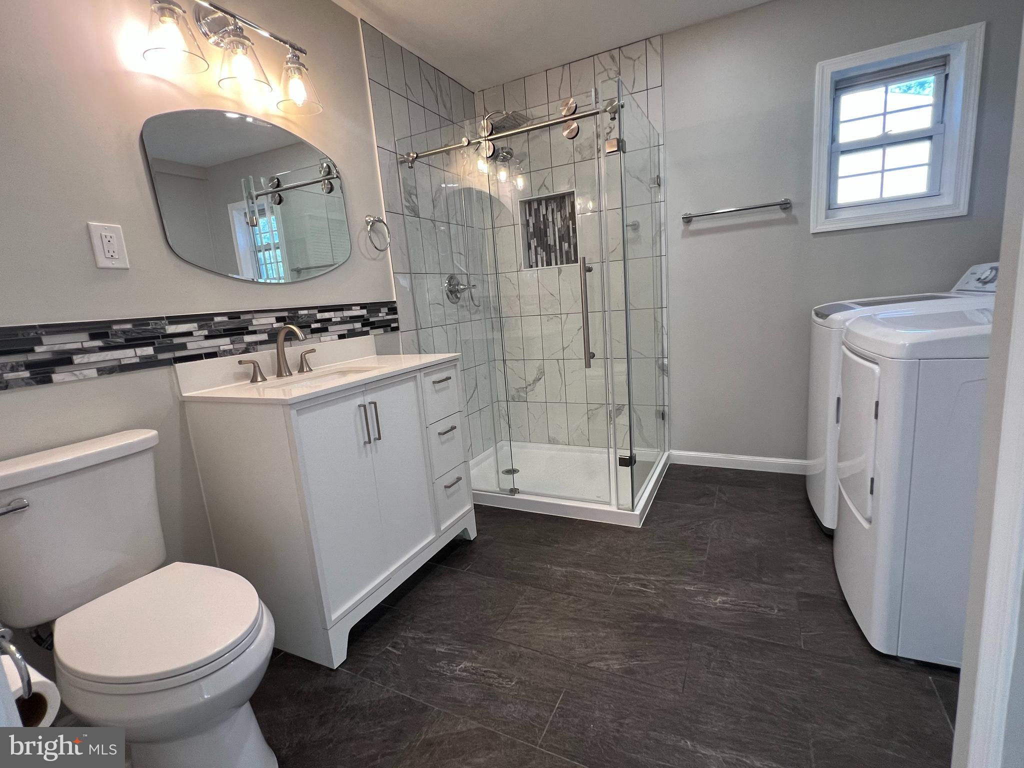 805 Spa Road Annapolis, MD 21401 - Photo 34 of 48 unit 2 bath w/washer/dryer