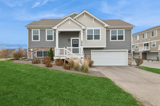 $349,900 | 3828 Gansett Parkway, Elgin, IL 60124