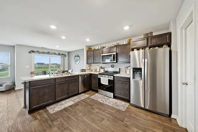 $349,900 | 3828 Gansett Parkway, Elgin, IL 60124