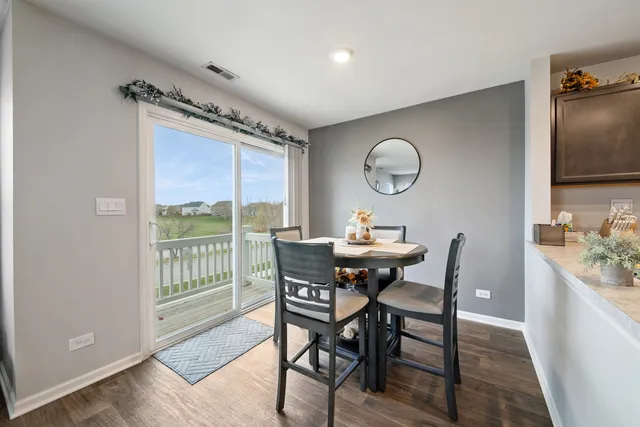 $349,900 | 3828 Gansett Parkway, Elgin, IL 60124