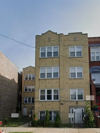 $1,700 | 2809 West Washington Boulevard, Unit 201, Chicago, IL 60612