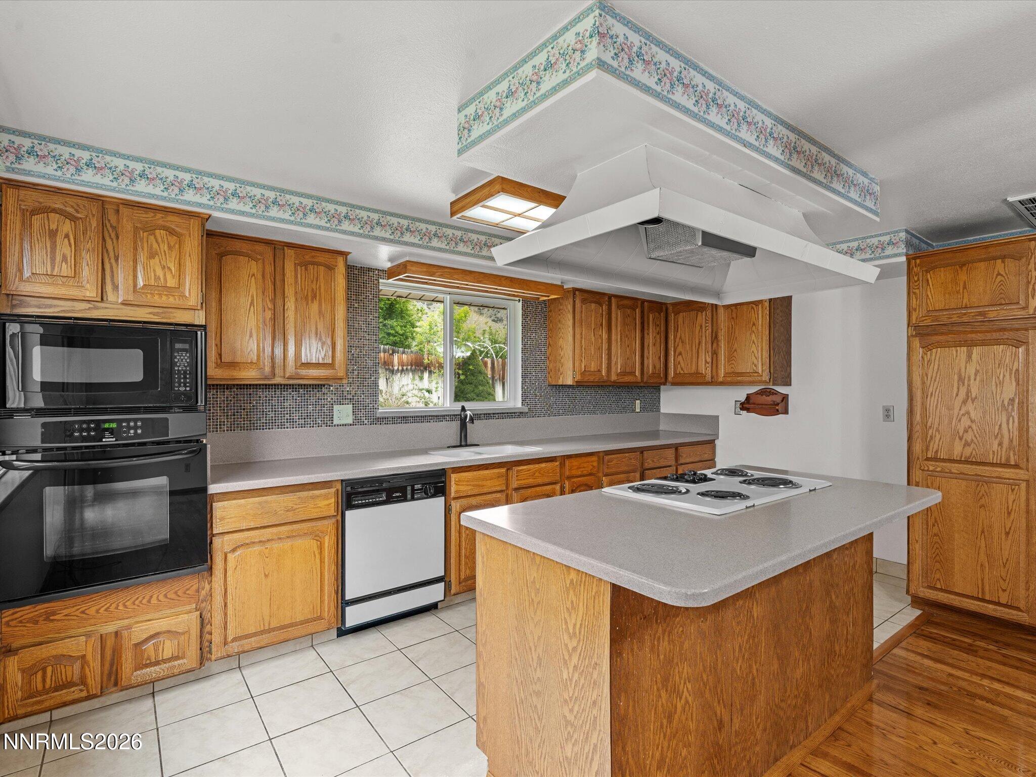 3370 Shawnee Circle Reno, NV 89502 - Photo 11 of 61 17-3370 Shawnee-124