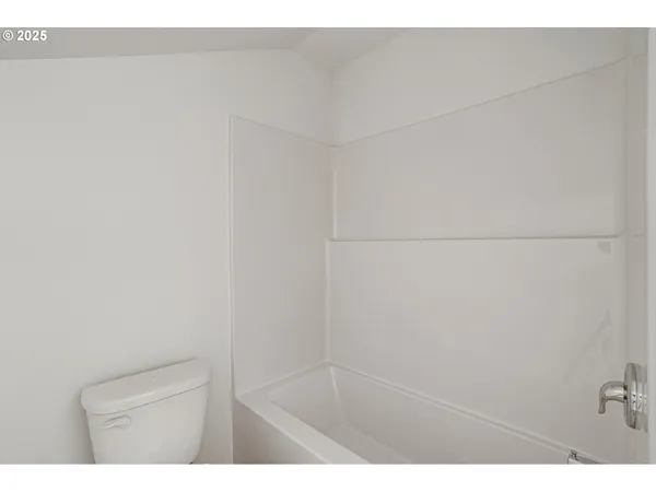 $525,000 | 7028 Southeast 86th Avenue, Portland, OR 97266