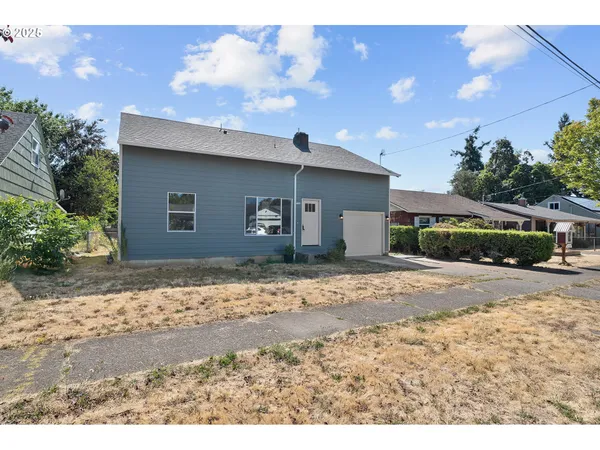 $525,000 | 7028 Southeast 86th Avenue, Portland, OR 97266