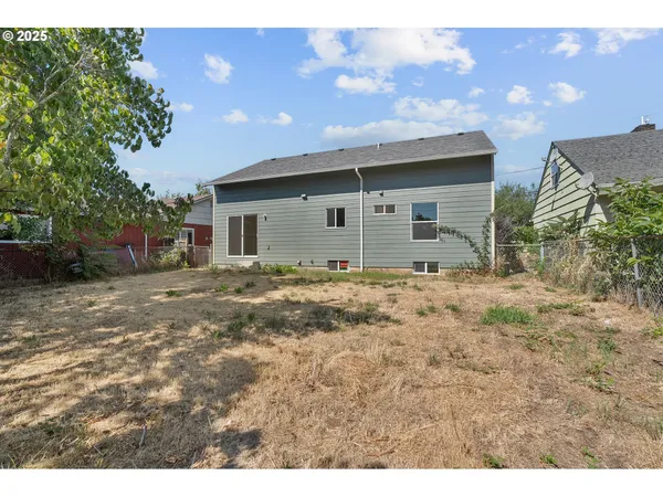 $525,000 | 7028 Southeast 86th Avenue, Portland, OR 97266