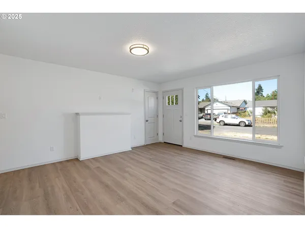 $525,000 | 7028 Southeast 86th Avenue, Portland, OR 97266
