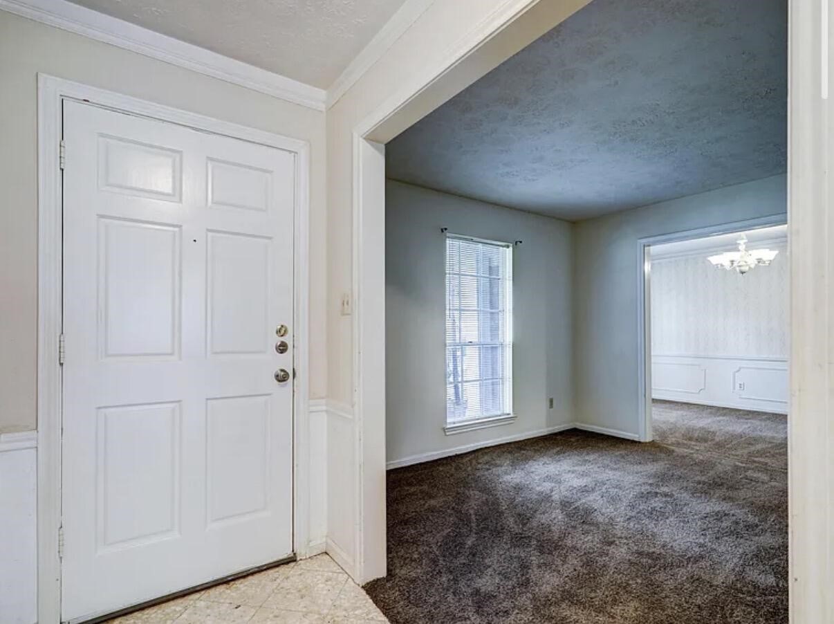 25403 Lynbriar Lane Spring, TX 77373 - Photo 4 of 9