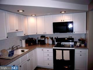904 Timber Creek Road, Unit 904 Lindenwold, NJ 08021 - Photo 2 of 6