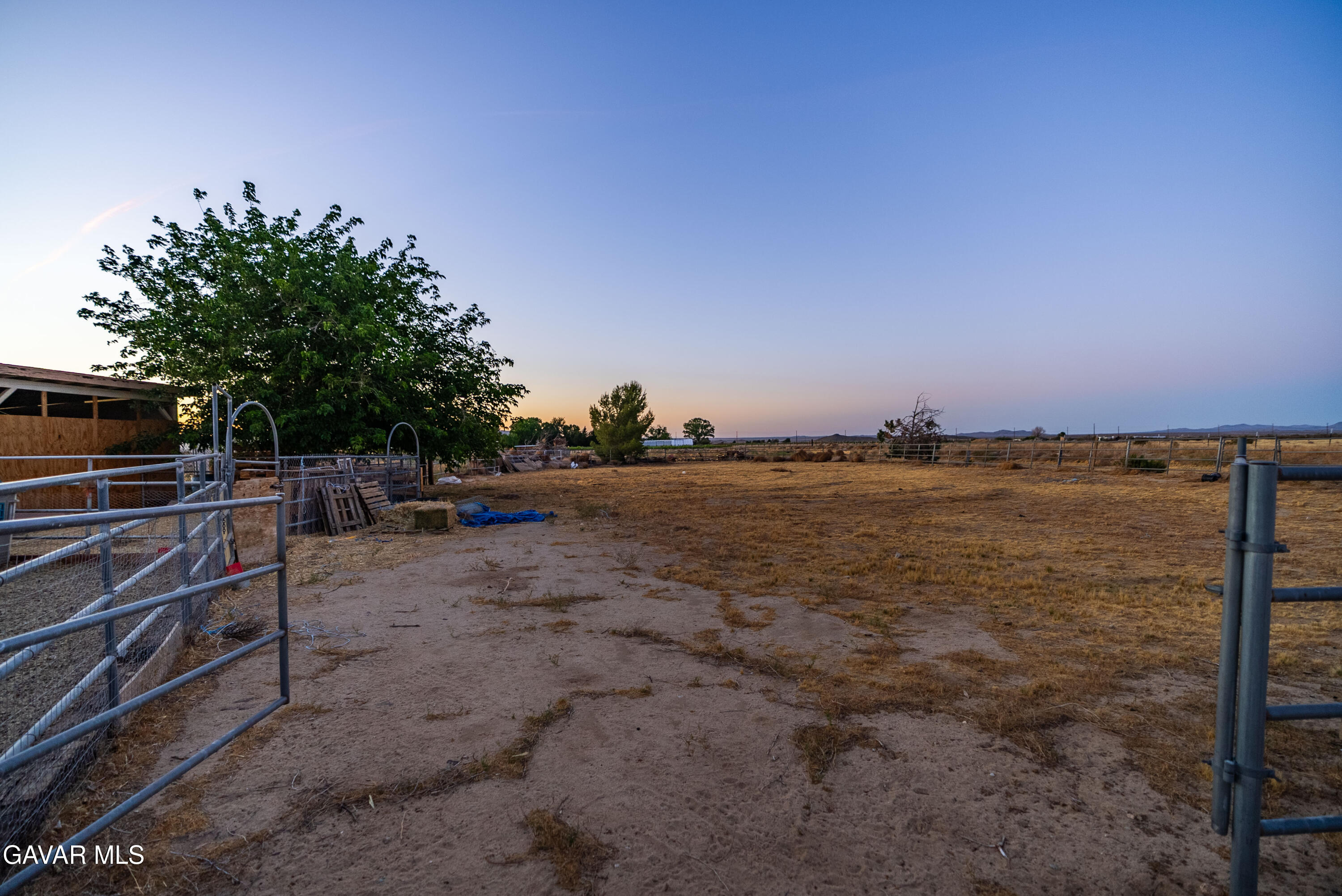 20539 East Ave R Palmdale, CA 93591 - Photo 45 of 55 a terrace view with two chairs