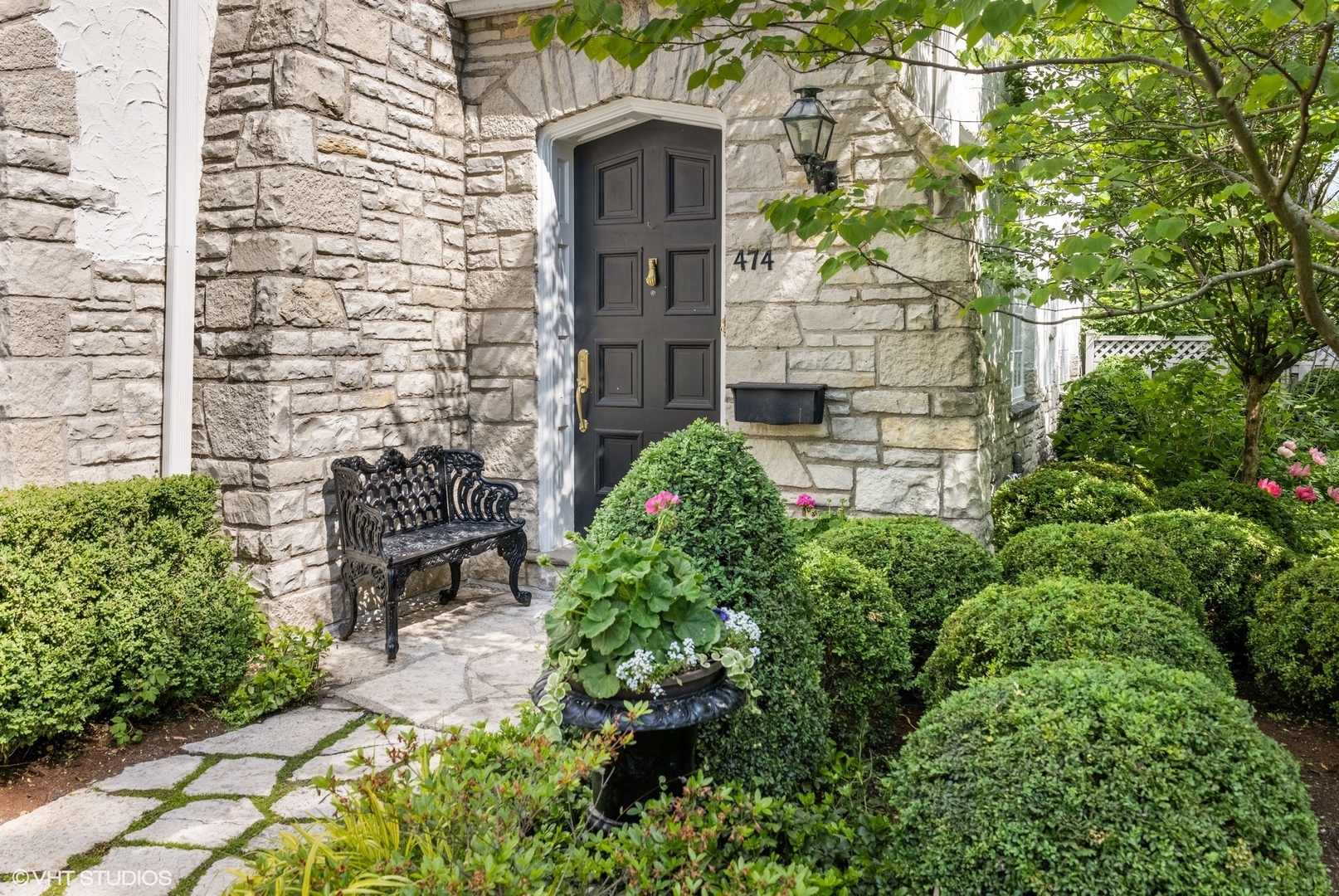 474 Ash Street Winnetka, IL 60093 - Photo 2 of 57