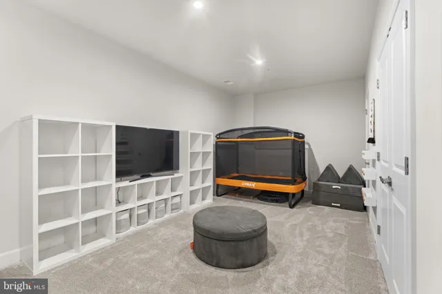 $624,900 | 8357 Meadowood Drive, Hanover, MD 21076