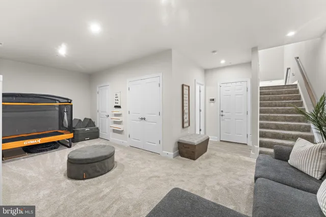 $624,900 | 8357 Meadowood Drive, Hanover, MD 21076