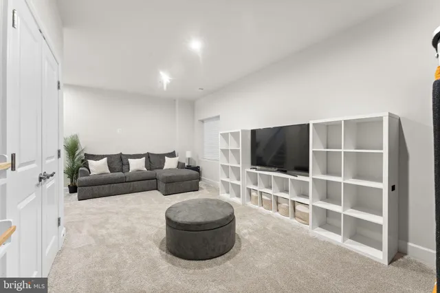 $624,900 | 8357 Meadowood Drive, Hanover, MD 21076