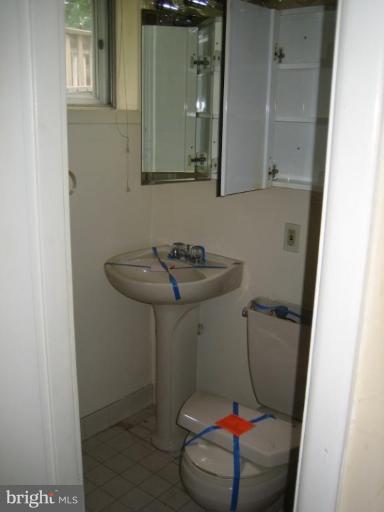 1209 Ednor Road Silver Spring, MD 20905 - Photo 15 of 21 Bath #2