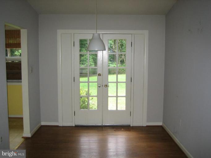 1209 Ednor Road Silver Spring, MD 20905 - Photo 4 of 21 Dining Area