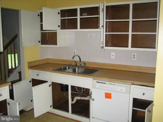 1209 Ednor Road Silver Spring, MD 20905 - Photo 6 of 21 Kitchen #2