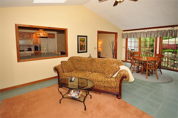 141 Avondale Road Longmeadow, MA 01106 - Photo 15 of 27 Gallery Image 15