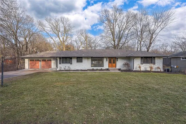 $1,050,000 | 9919 High Drive, Leawood, KS 66206