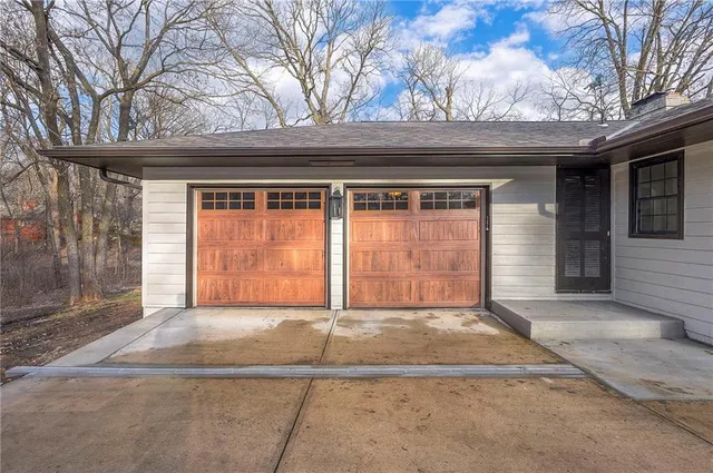 $999,000 | 9919 High Drive, Leawood, KS 66206