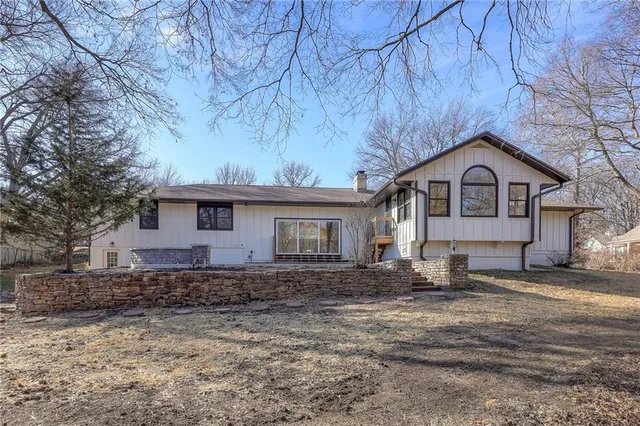 $999,000 | 9919 High Drive, Leawood, KS 66206