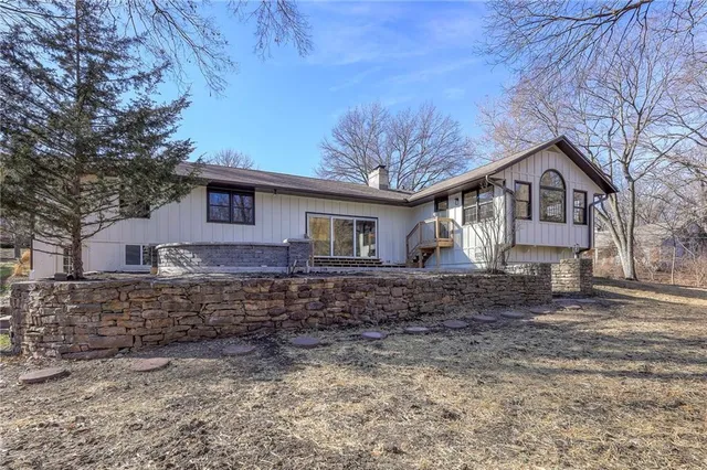 $999,000 | 9919 High Drive, Leawood, KS 66206