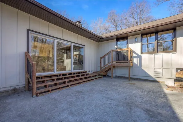 $999,000 | 9919 High Drive, Leawood, KS 66206