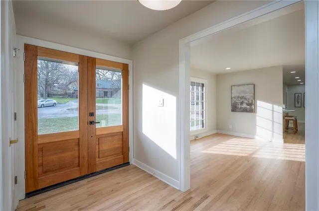 $999,000 | 9919 High Drive, Leawood, KS 66206