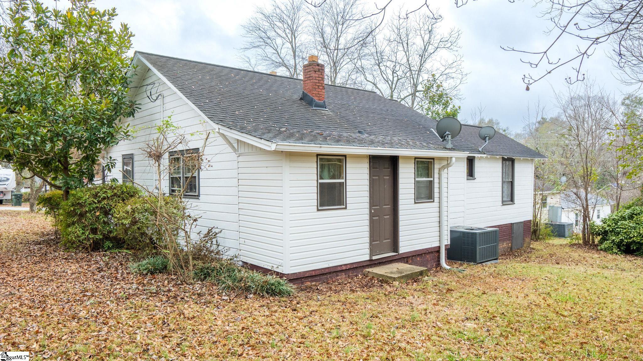 105 Grant Street Easley, SC 29640 - Photo 20 of 39