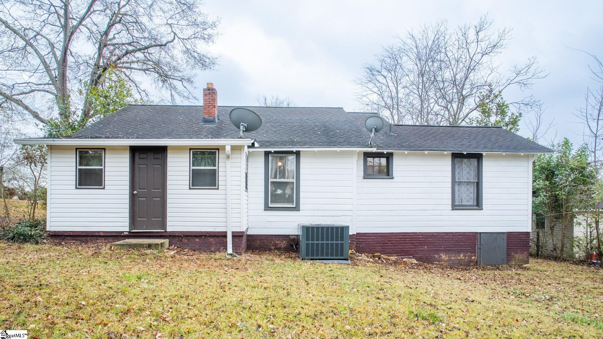 105 Grant Street Easley, SC 29640 - Photo 21 of 39