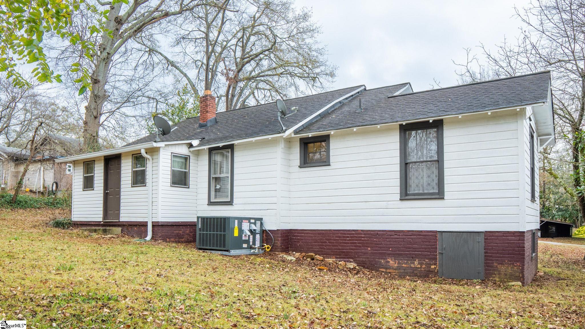 105 Grant Street Easley, SC 29640 - Photo 22 of 39